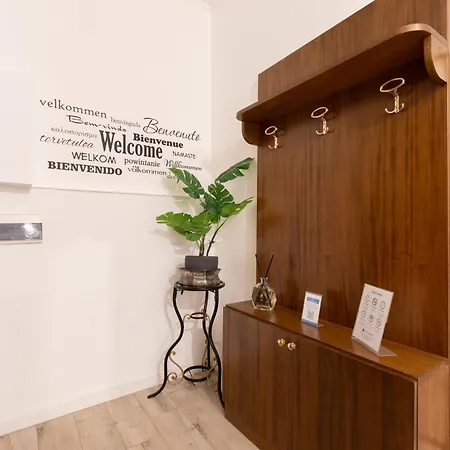 8 Min To Center - 400mt To Metroa, 4-6 Pax, 2 Bathrooms Appartamento
