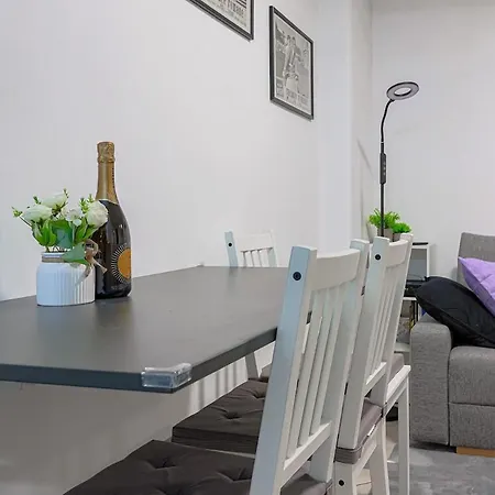 Cosy Close To Metro San Paolo * Rome