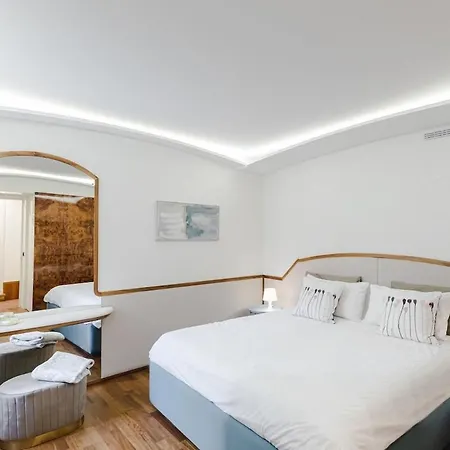 Restart Pantheon Apartment