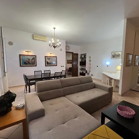 Apartamento --Colosseum 15 Min-- Trastevere, Free Wi-Fi & A-C Roma