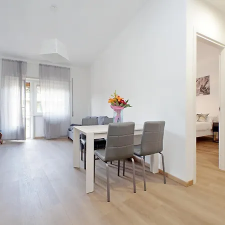 Apartment Trastevere 3 By Flatinrome *