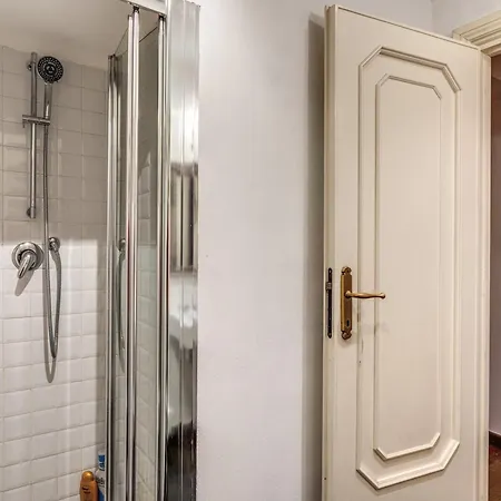 Apartment Crispi Little 1 Rome
