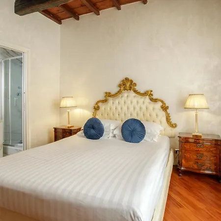 Condotti Boutique Hotell 4*