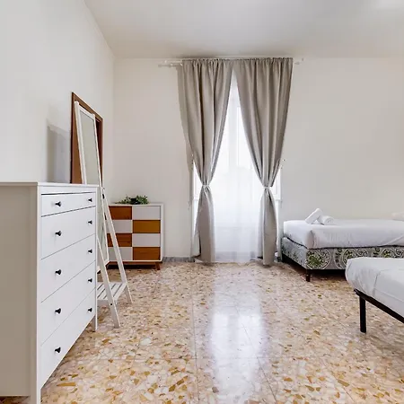 Apartment Vivilo Collection - San Vito View - 3 Bdr 2 Baths Rome