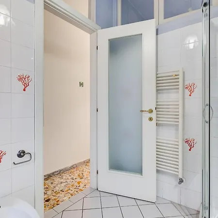 Apartment Vivilo Collection - San Vito View - 3 Bdr 2 Baths Rome