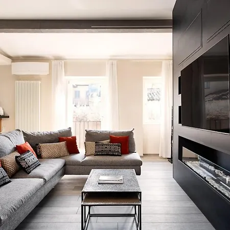 Apartment Idyllia - Borgognona Luxury *
