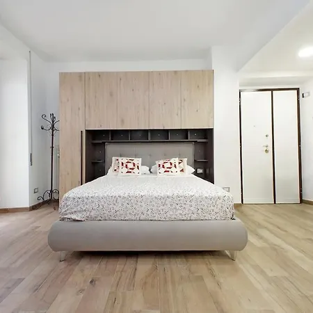 Monica's House Apartment