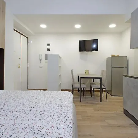 Monica's House Apartment *