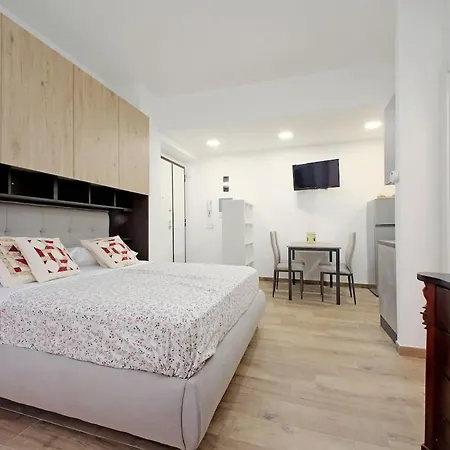 Monica's House Apartment *