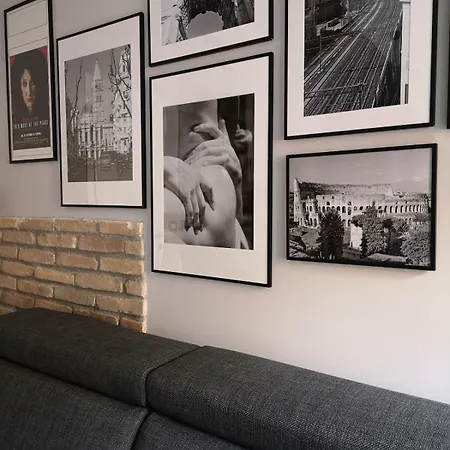 The Train Retreat Apartment Rome