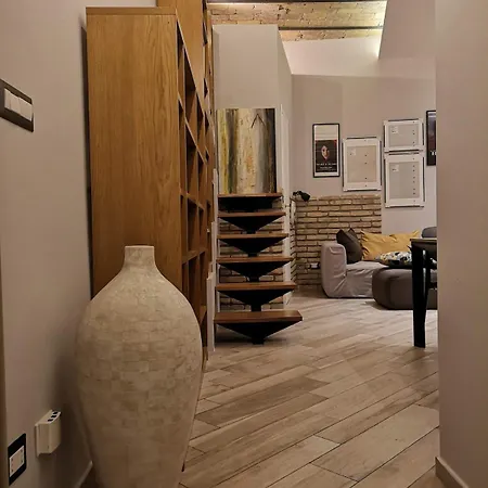 The Train Retreat Apartment