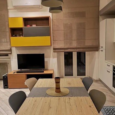 Apartment The Train Retreat Rome