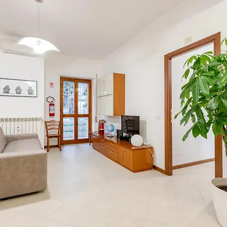 Six Comfort House - Style And Comfort Apartment