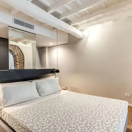 Orsoline Spanish Steps Apartment Rome