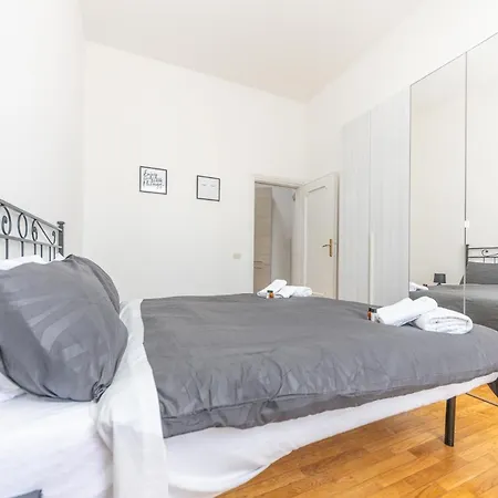 Casilina Ares Apartamento