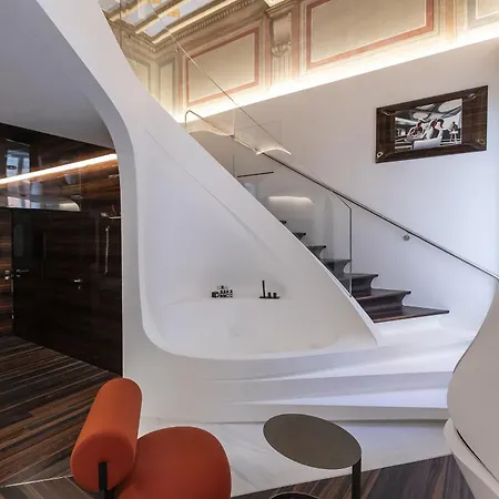 Romeo Hotel