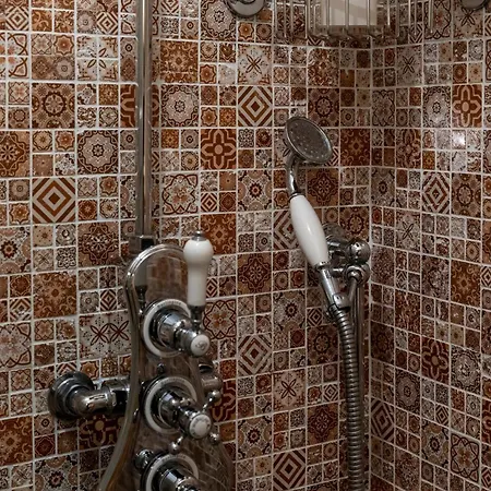 Regal House Capucci 6 Roma