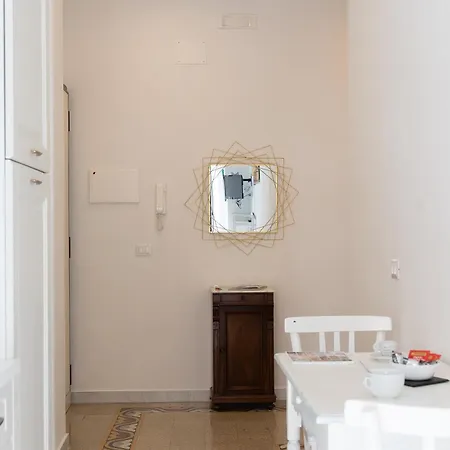Cozy San Giovanni In Laterano Apartment Rome