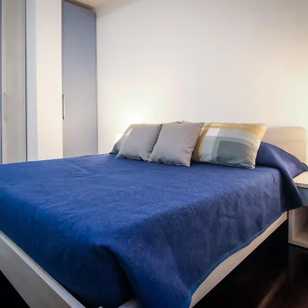 Marconi Apartment *