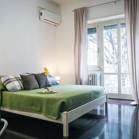 Marconi Apartment *