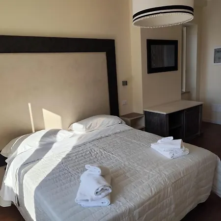 Oc2 Hotel Roma