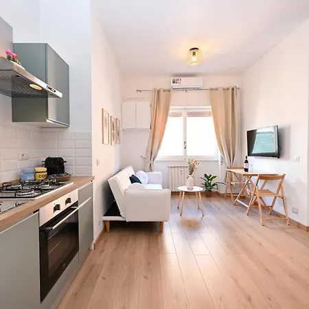 アパート Cozy Steps From Metro Station