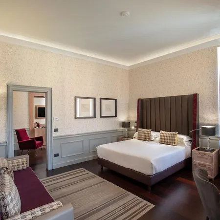 The At The Spanish Steps 5* Róma