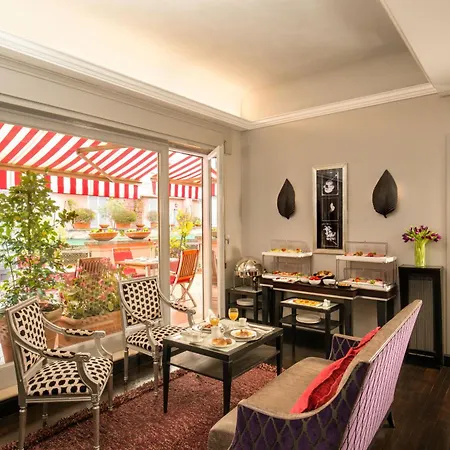 The At The Spanish Steps 5*