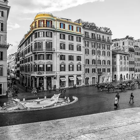 The At The Spanish Steps 5* Róma