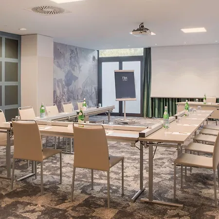 Hotel Nh Carpegna