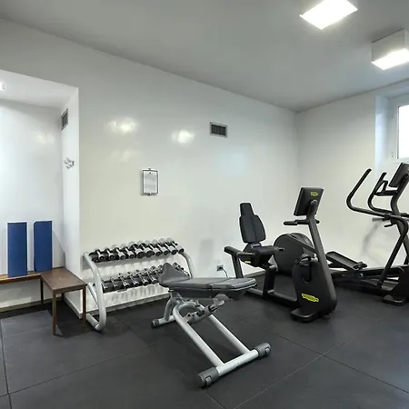 מלון Trianon Borgo Pio 4*