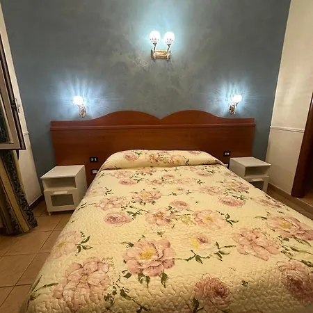 Near Termini Station 3* Rome