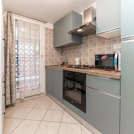 Ernest Loft - Metro Pietralata, Terrace & Parking Apartment Rome