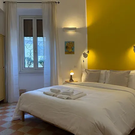Green Guest house *