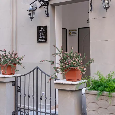 Helle Hus - 200m From Piazza Bologna Metro And 10 Minutes From The Colosseum Gasthuis Rome