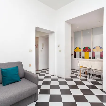 Апартаменты Palazzo Sant'elena - By Openroma *