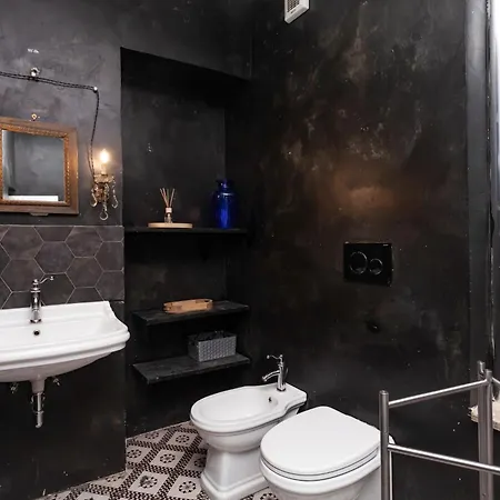 Апартаменты Palazzo Sant'elena - By Openroma *