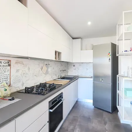Stazione 5min- Moderno Ed Elegante Apartamento