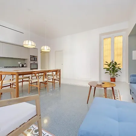 Ych-spaceful Near Vatican Apartment