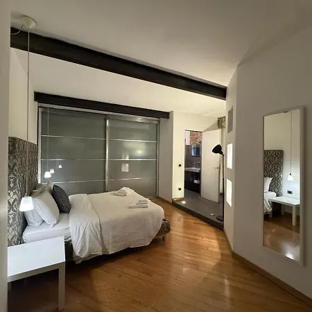 New! Renovated In Ancient Apartment Rome