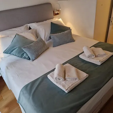 Piazza Cancelleria Apartment *