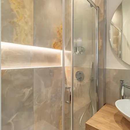 Cipro Vatican Luxury Escape Affittacamere Roma