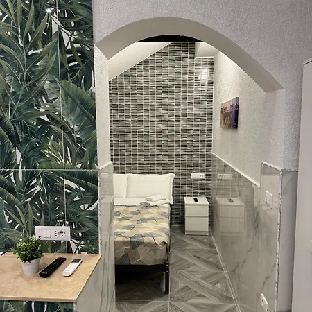 Luxor Eco Casa E Per Vacanze In Centro Piazza Bologna, Colosseo, Piazza Di Spagna, Vaticano, San Pietro, Sapienza, Fontana Di Trevi, Piazza Navona, Trastevere, Tiburtina, Termini, Aeroporto Roma