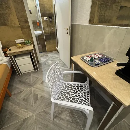 Bed and breakfast Luxor Eco Casa E Per Vacanze In Centro Piazza Bologna, Colosseo, Piazza Di Spagna, Vaticano, San Pietro, Sapienza, Fontana Di Trevi, Piazza Navona, Trastevere, Tiburtina, Termini, Aeroporto Roma