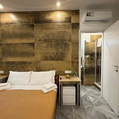 Luxor Eco Casa E Per Vacanze In Centro Piazza Bologna, Colosseo, Piazza Di Spagna, Vaticano, San Pietro, Sapienza, Fontana Di Trevi, Piazza Navona, Trastevere, Tiburtina, Termini, Aeroporto 2*