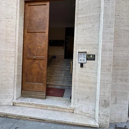 Bed and breakfast Luxor Eco Casa E Per Vacanze In Centro Piazza Bologna, Colosseo, Piazza Di Spagna, Vaticano, San Pietro, Sapienza, Fontana Di Trevi, Piazza Navona, Trastevere, Tiburtina, Termini, Aeroporto 2*