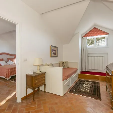 Garden Hill Villa *