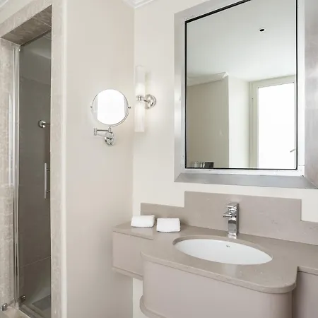 Capo D´áfrica – Colosseo 4* Roma