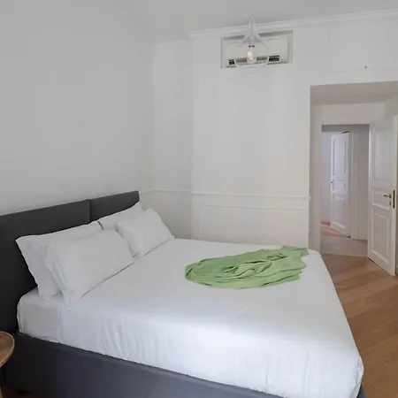 Via Vespasiano Private Appartement *