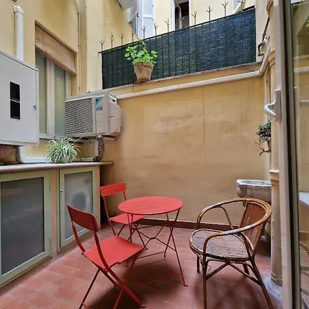 Vacanze Romane Apartment